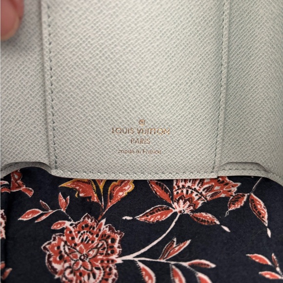 Louis Vuitton Victorine Wallet - Picture 9 of 16